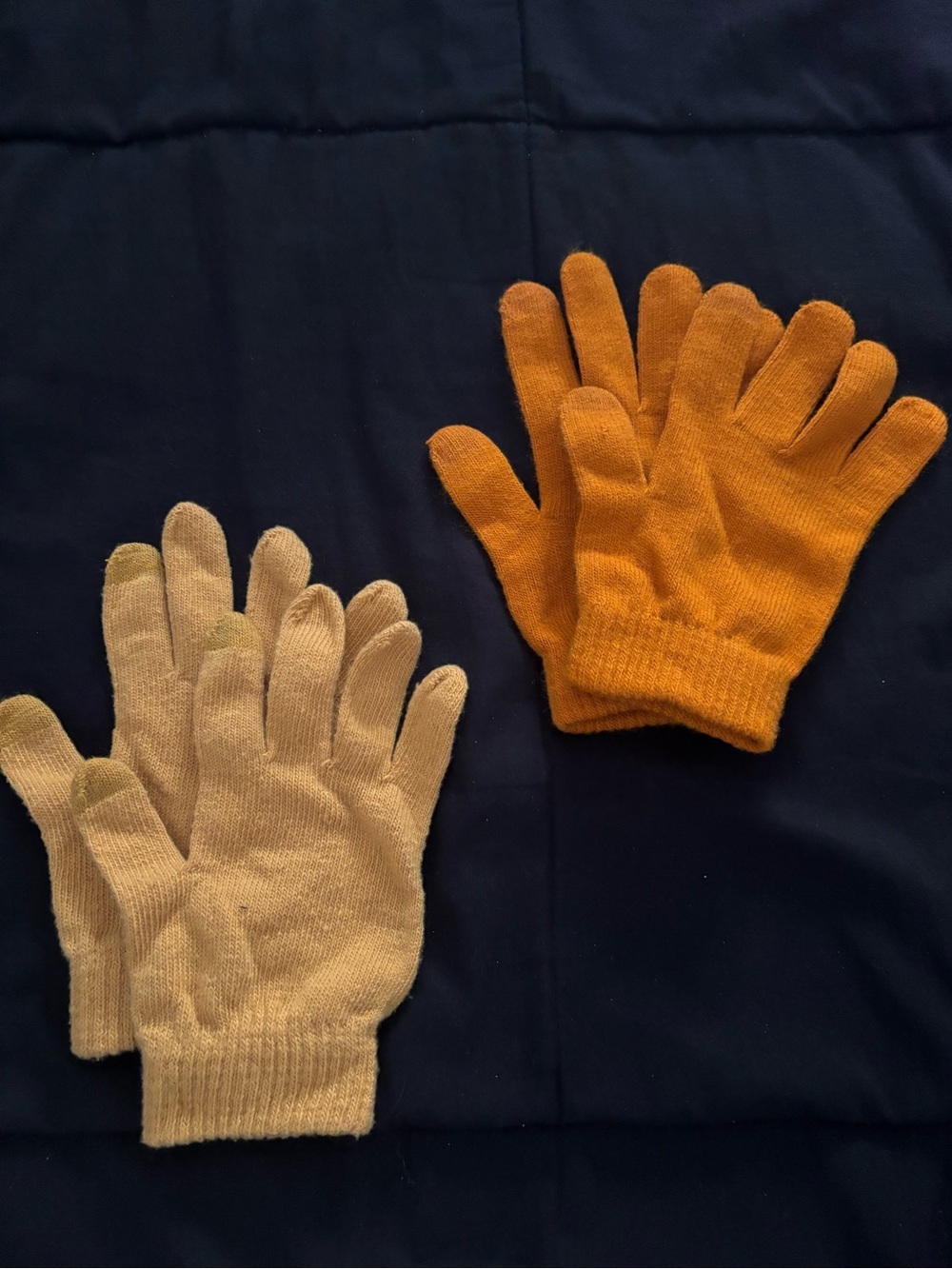 Wild Fable Women’s Knit Gloves in Orange and Yellow